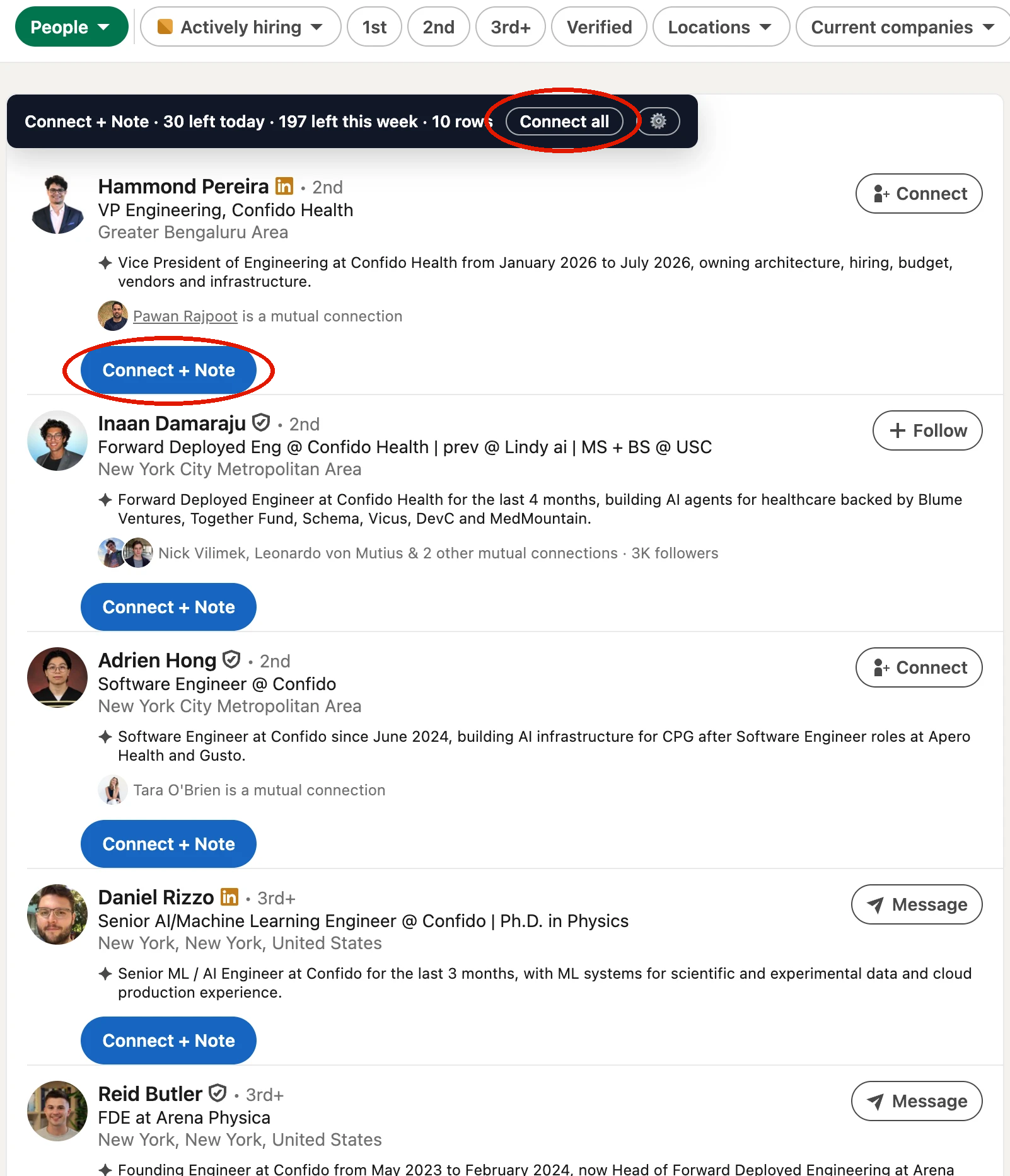 LinkedIn 搜索结果:每行的 Connect + Note 按钮与顶部的 Connect all